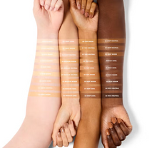 Cargar imagen en el visor de la galería, Soft Glam Satin Concealer ELF COSMETICS