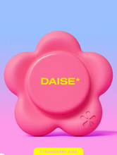 Cargar imagen en el visor de la galería, Strawberry Lip Balm Phone Petal Pod DAISE