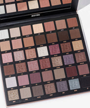 Cargar imagen en el visor de la galería, BY BEAUTY BAY NEUTRAL 42 COLOUR PALETTE