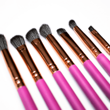 Cargar imagen en el visor de la galería, EYE ESSENTIAL Set 7 Brochas- Bronzed Pink - Arantza Cosmetics
