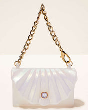 Cargar imagen en el visor de la galería, BATH AND BODY WORKS Shell Snapcase
