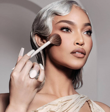 Cargar imagen en el visor de la galería, Morphe x Ariel signature face 5-piece face brush set
