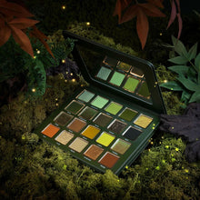 Cargar imagen en el visor de la galería, ||PREVENTA||   Undergrowth®Palette COSMIC BRUSHES
