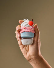 Cargar imagen en el visor de la galería, BATH AND BODY WORKS HOLDER ice cream sundae
