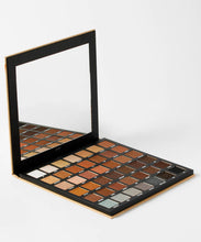Cargar imagen en el visor de la galería, BY BEAUTY BAY NUDE 42 COLOUR PALETTE
