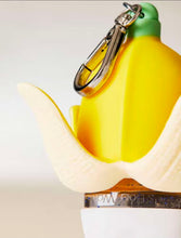 Cargar imagen en el visor de la galería, BATH AND BODY WORKS HOLDER banana
