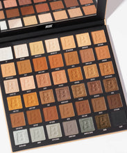 Cargar imagen en el visor de la galería, BY BEAUTY BAY NUDE 42 COLOUR PALETTE
