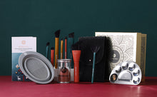 Cargar imagen en el visor de la galería, CHIC SERIES-GIFT-8PCS MINI HOLIDAY BRUSH TOOLS KIT
