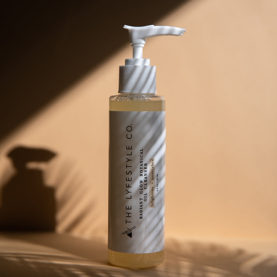 Radiant Glow Botanical Oil Cleanser - The LYFESTYLE CO.