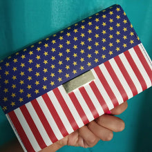 Cargar imagen en el visor de la galería, Star and stripes BROCHAS
