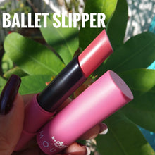 Cargar imagen en el visor de la galería, MOUSSE MATTE LIPSTICK
